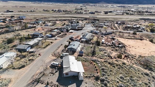 49 N MCELHANEY LN, Moab, UT 84532