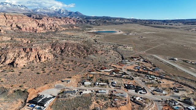 49 N MCELHANEY LN, Moab, UT 84532