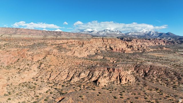49 N MCELHANEY LN, Moab, UT 84532
