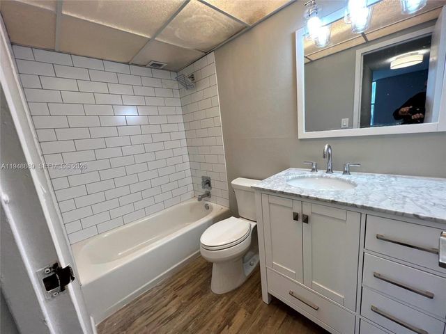 210 172nd St 234, Sunny Isles Beach, FL 33160