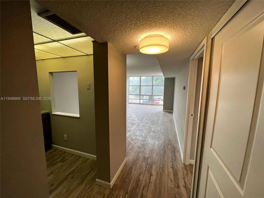 210 172nd St 234, Sunny Isles Beach, FL 33160