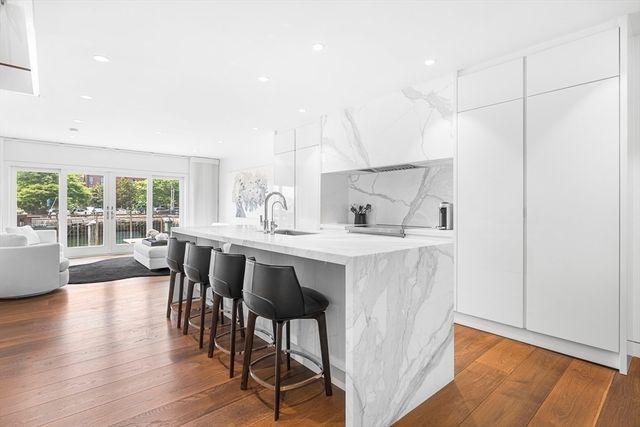 15 Union Wharf 15, Boston, MA 02109
