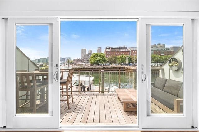 15 Union Wharf 15, Boston, MA 02109