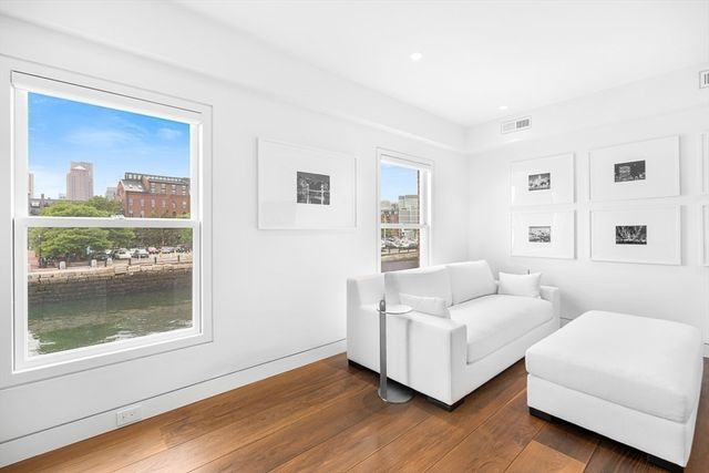 15 Union Wharf 15, Boston, MA 02109