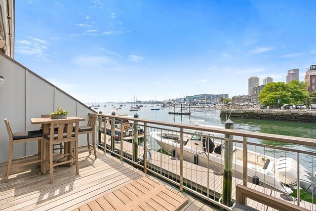 15 Union Wharf 15, Boston, MA 02109