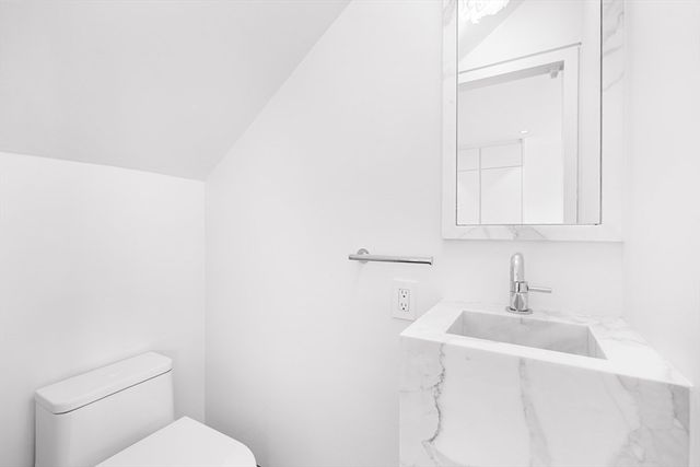 15 Union Wharf 15, Boston, MA 02109