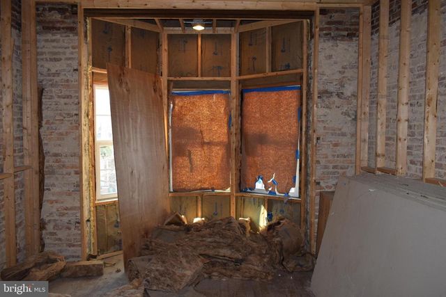 1639 APPLETON ST, Baltimore, MD 21217