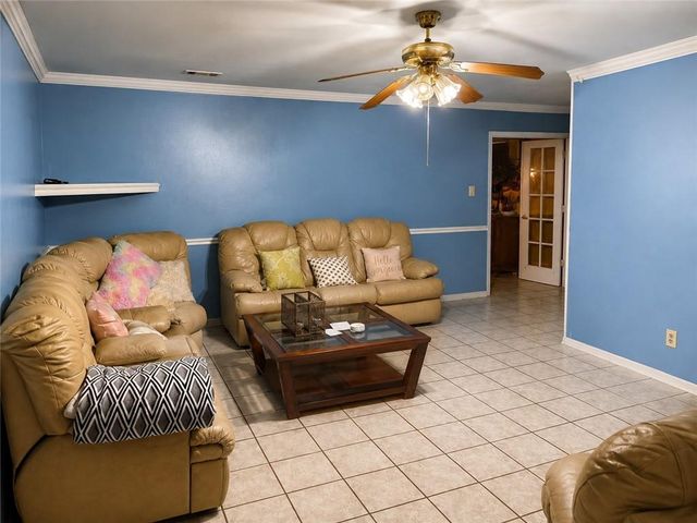 1632 Longwood Court, Mobile, AL 36609