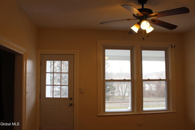 7-11 Forbes Avenue, Rensselaer, NY 12144