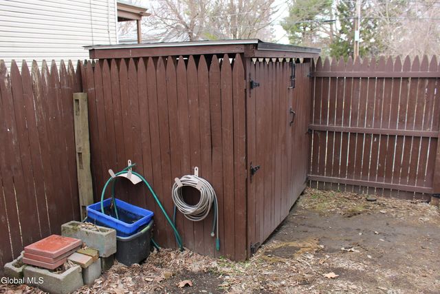 7-11 Forbes Avenue, Rensselaer, NY 12144