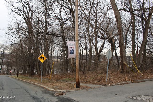 7-11 Forbes Avenue, Rensselaer, NY 12144