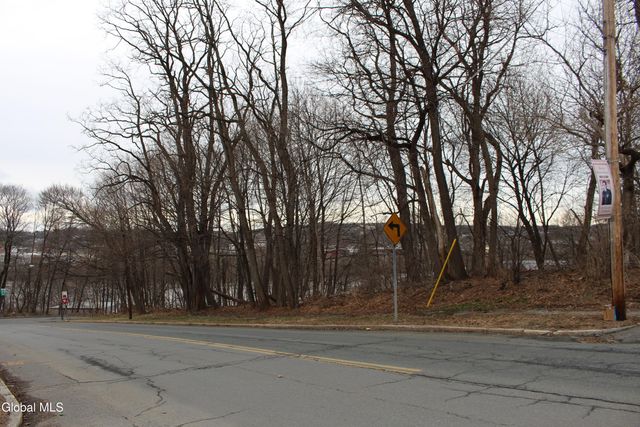 7-11 Forbes Avenue, Rensselaer, NY 12144