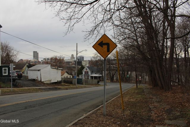 7-11 Forbes Avenue, Rensselaer, NY 12144