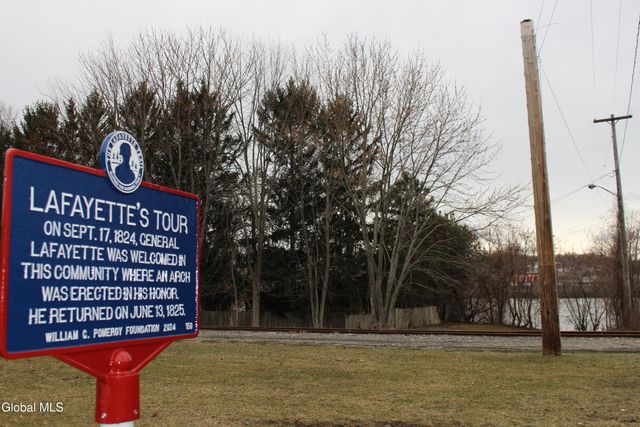 7-11 Forbes Avenue, Rensselaer, NY 12144