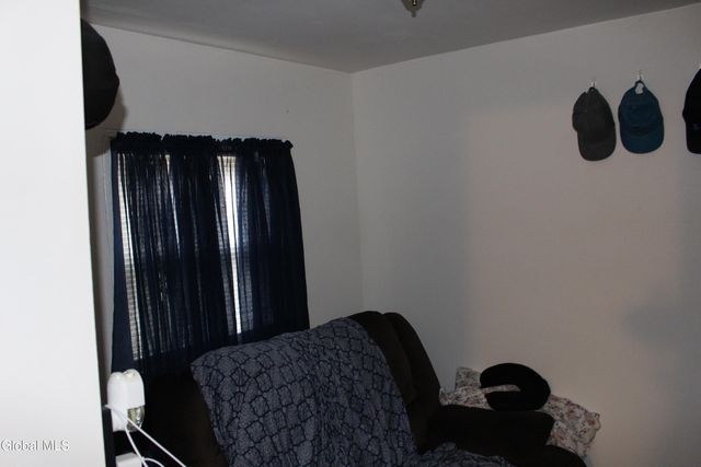 7-11 Forbes Avenue, Rensselaer, NY 12144