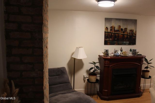 7-11 Forbes Avenue, Rensselaer, NY 12144