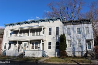 7-11 Forbes Avenue, Rensselaer, NY 12144