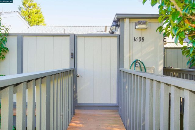 1608 Ashwood Drive, Martinez, CA 94553