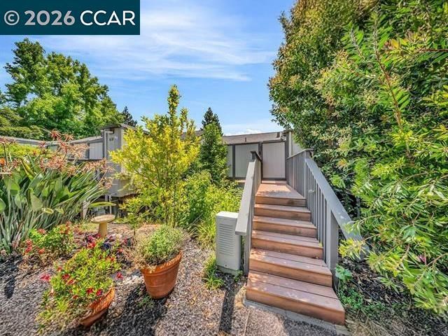 1608 Ashwood Drive, Martinez, CA 94553