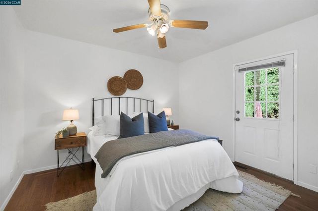 30 Bishop, Crockett, CA 94525