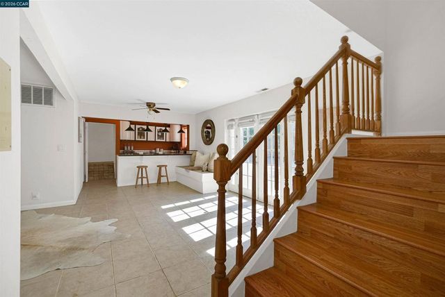 30 Bishop, Crockett, CA 94525