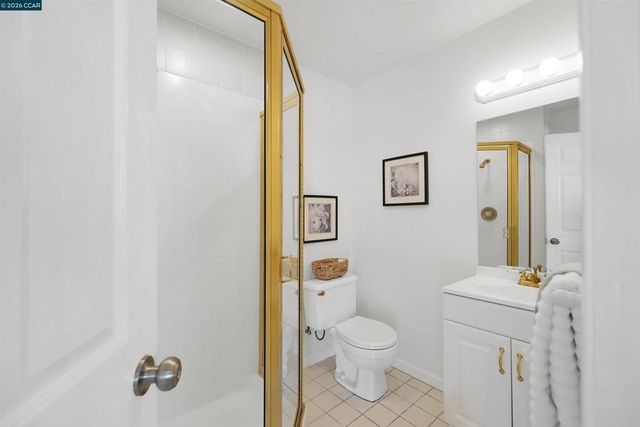 30 Bishop, Crockett, CA 94525