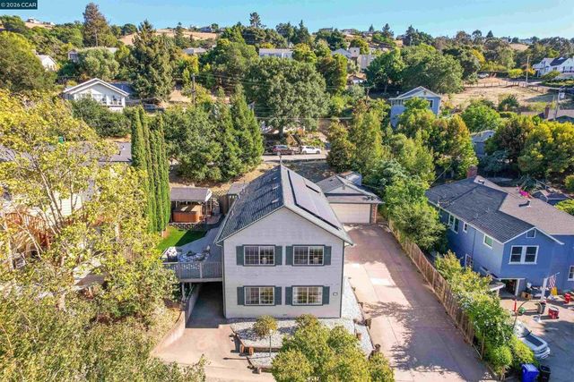 30 Bishop, Crockett, CA 94525