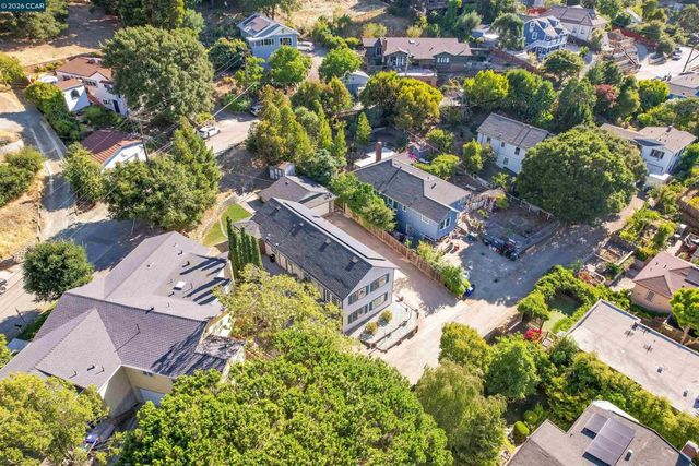 30 Bishop, Crockett, CA 94525