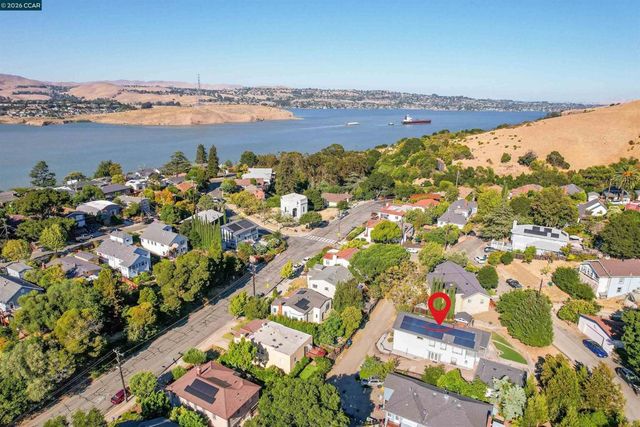 30 Bishop, Crockett, CA 94525