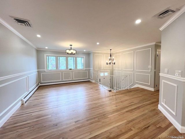 88 Stewart Avenue, Hicksville, NY 11801