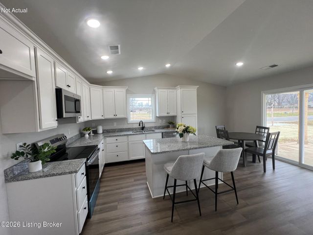 8207 Jacks Hidden Cove, Louisville, KY 40291