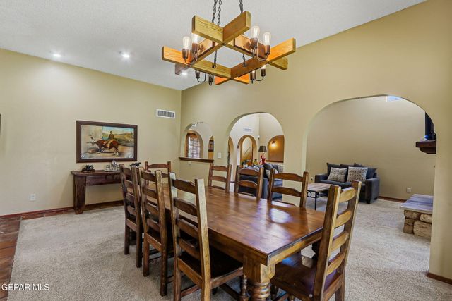 6064 BANDOLERO Drive, El Paso, TX 79912