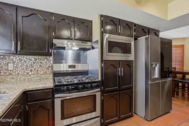6064 BANDOLERO Drive, El Paso, TX 79912