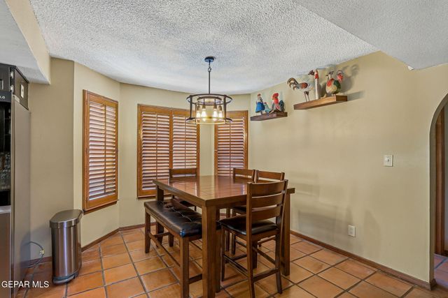 6064 BANDOLERO Drive, El Paso, TX 79912