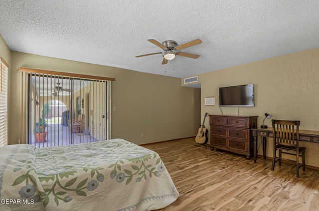 6064 BANDOLERO Drive, El Paso, TX 79912