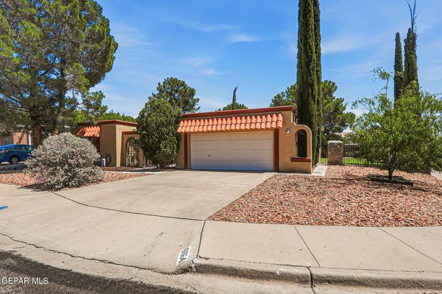 6064 BANDOLERO Drive, El Paso, TX 79912