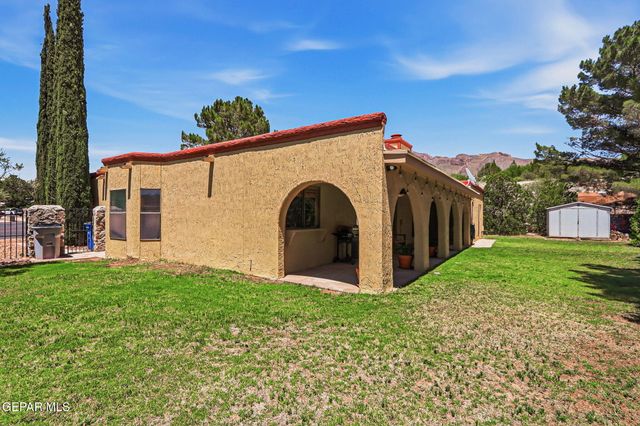 6064 BANDOLERO Drive, El Paso, TX 79912