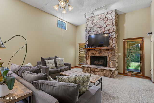 6064 BANDOLERO Drive, El Paso, TX 79912