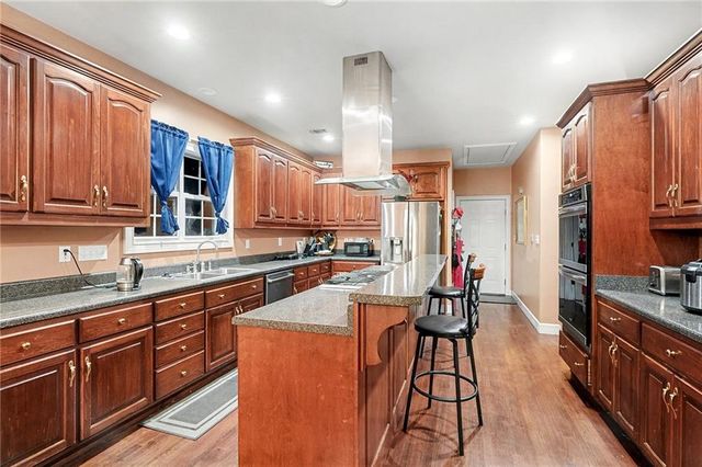 517 N Pine Hill Road, Griffin, GA 30223