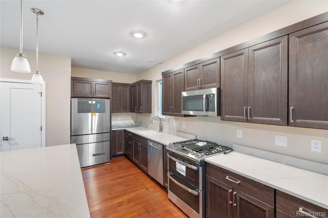 8894 Marquette Drive, Grosse Ile Township, MI 48138