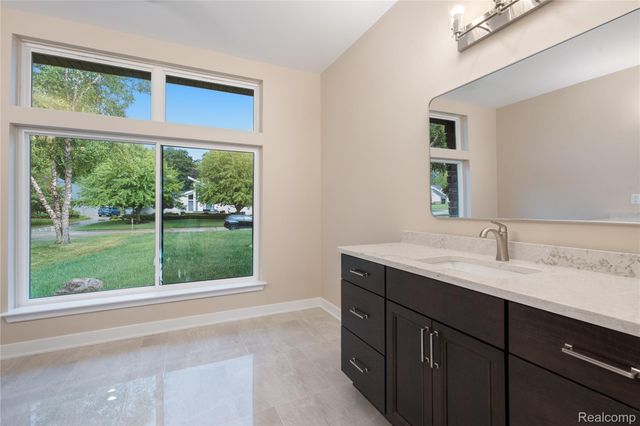 8894 Marquette Drive, Grosse Ile Township, MI 48138