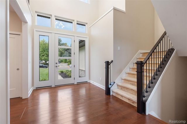 8894 Marquette Drive, Grosse Ile Township, MI 48138