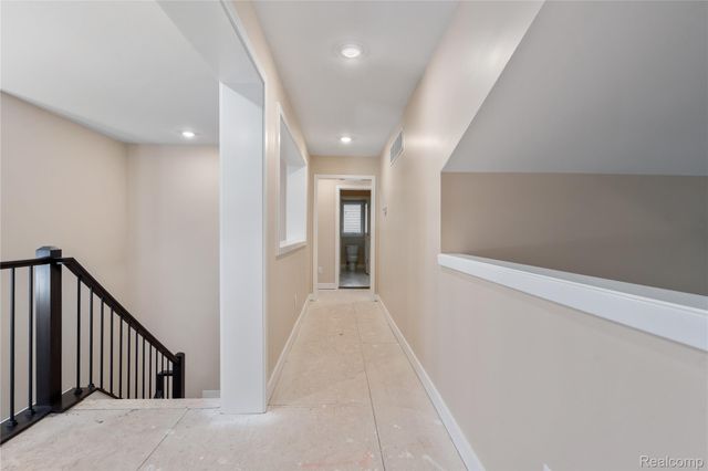 8894 Marquette Drive, Grosse Ile Township, MI 48138