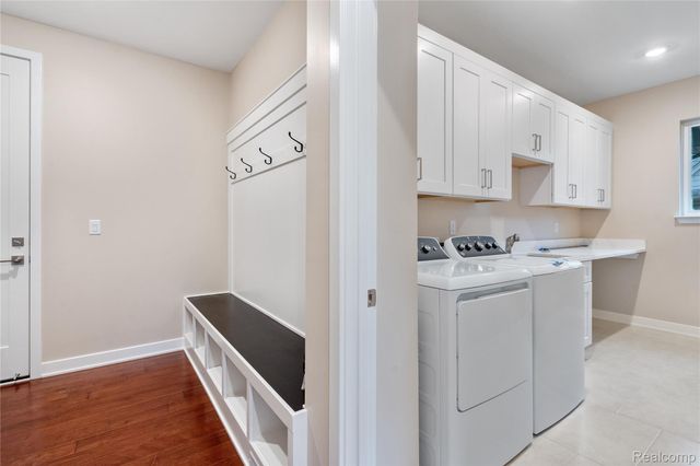 8894 Marquette Drive, Grosse Ile Township, MI 48138