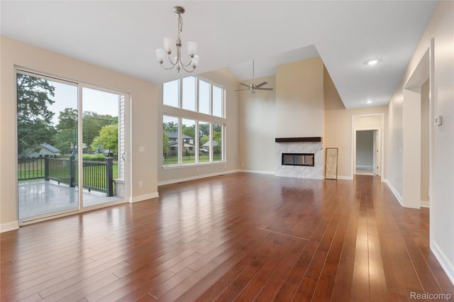 8894 Marquette Drive, Grosse Ile Township, MI 48138