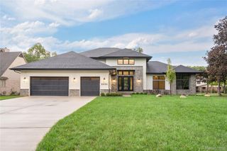 8894 Marquette Drive, Grosse Ile Township, MI 48138