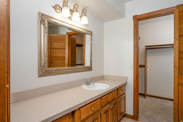 9616 Railroad, Oklahoma City, OK 73130