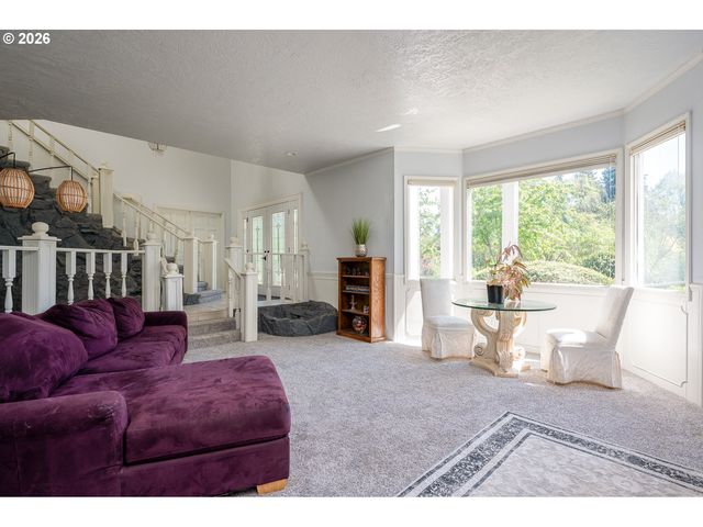 6031 Se ALDERCREST Rd, Milwaukie, OR 97267