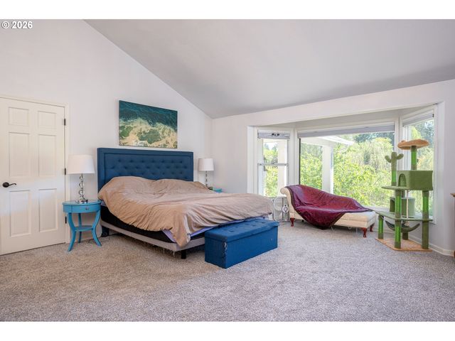 6031 Se ALDERCREST Rd, Milwaukie, OR 97267