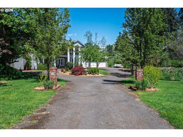 6031 Se ALDERCREST Rd, Milwaukie, OR 97267